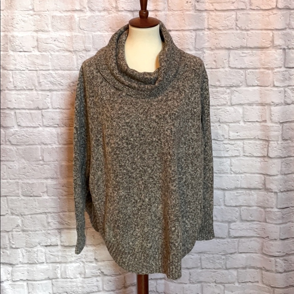 Leo & Nicole for Stitch Fix - Poncho - L